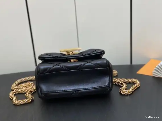 First bag ru VUITTON Pico LOUIS GO-14-15*10*6.5cm 0526